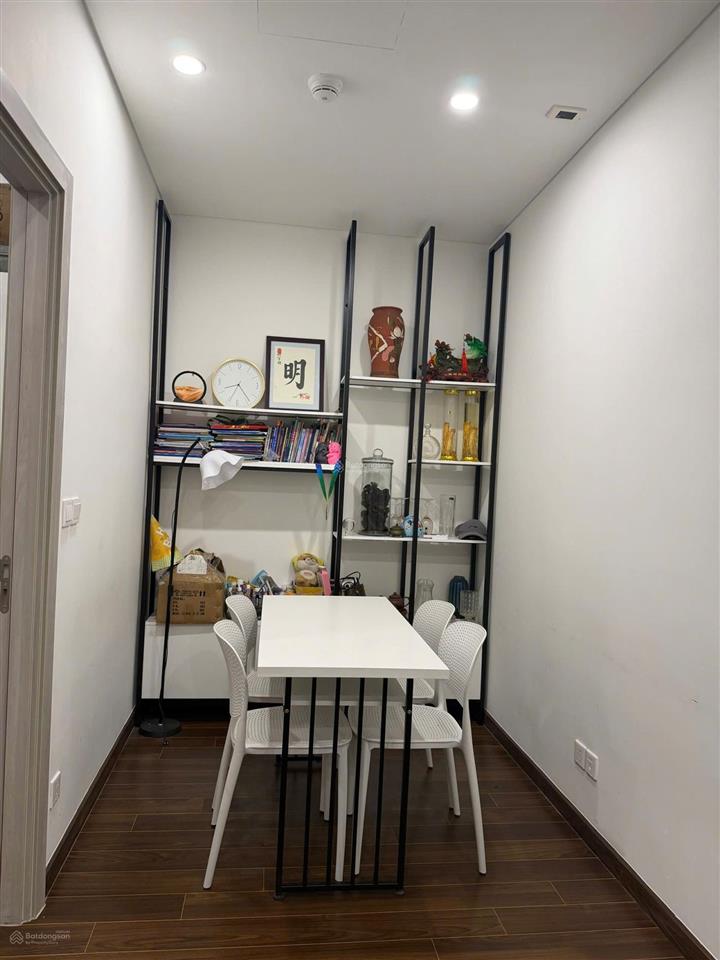 Masterise căn hộ 1n+ đẹp quá, giá chỉ 3,15 tỷ, rẻ như khu s. nội thất sáng sạch đẹp, view thoáng.