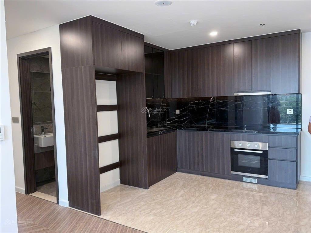 Lumiere tòa a2. e huệ đang có căn 1pn  48m² tầng và vị trí siêu đẹp. giá chỉ 4,25 tỷ