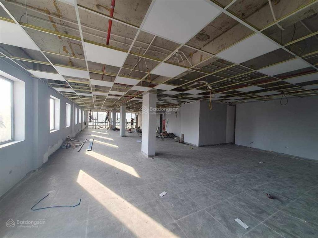 Bán tòa nhà mặt phố vũ tông phan dt 316m x 10 tầng giá 145 tỷ