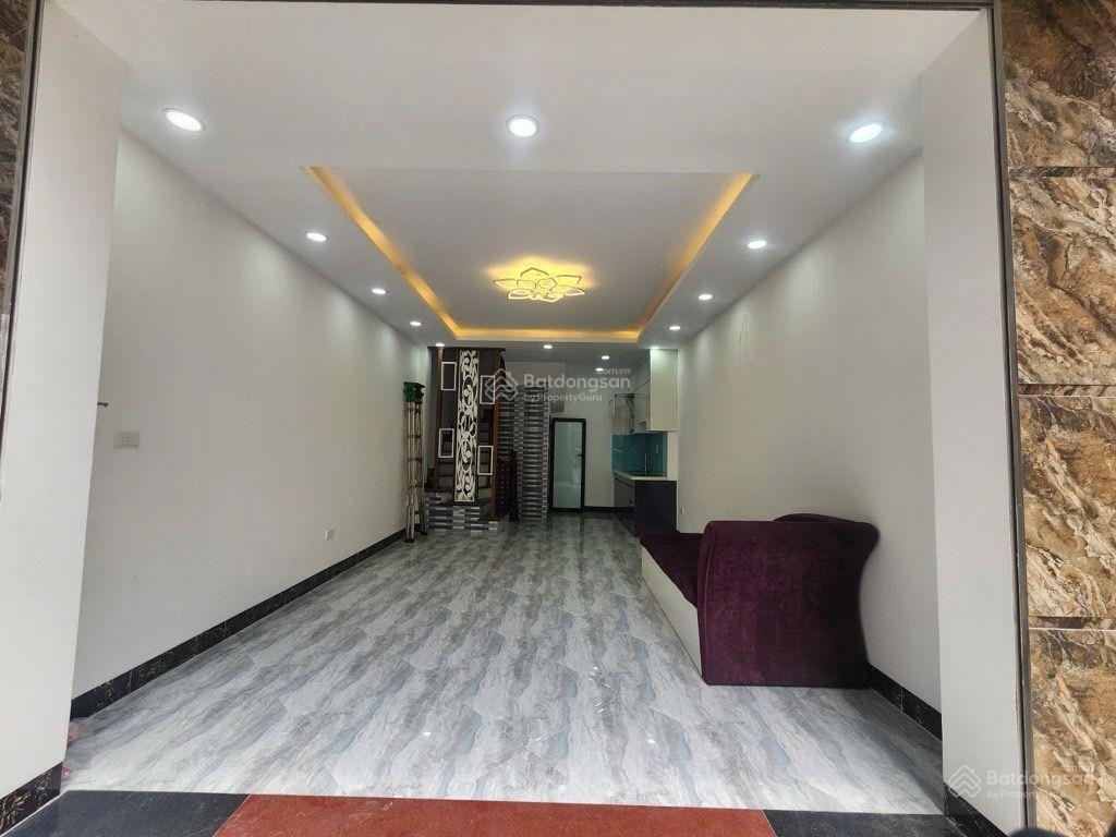 Bán nhà mới tại đường hoàng liệt dt 33m 5 tầng ôtô vào nhà giá 6,7 tỷ