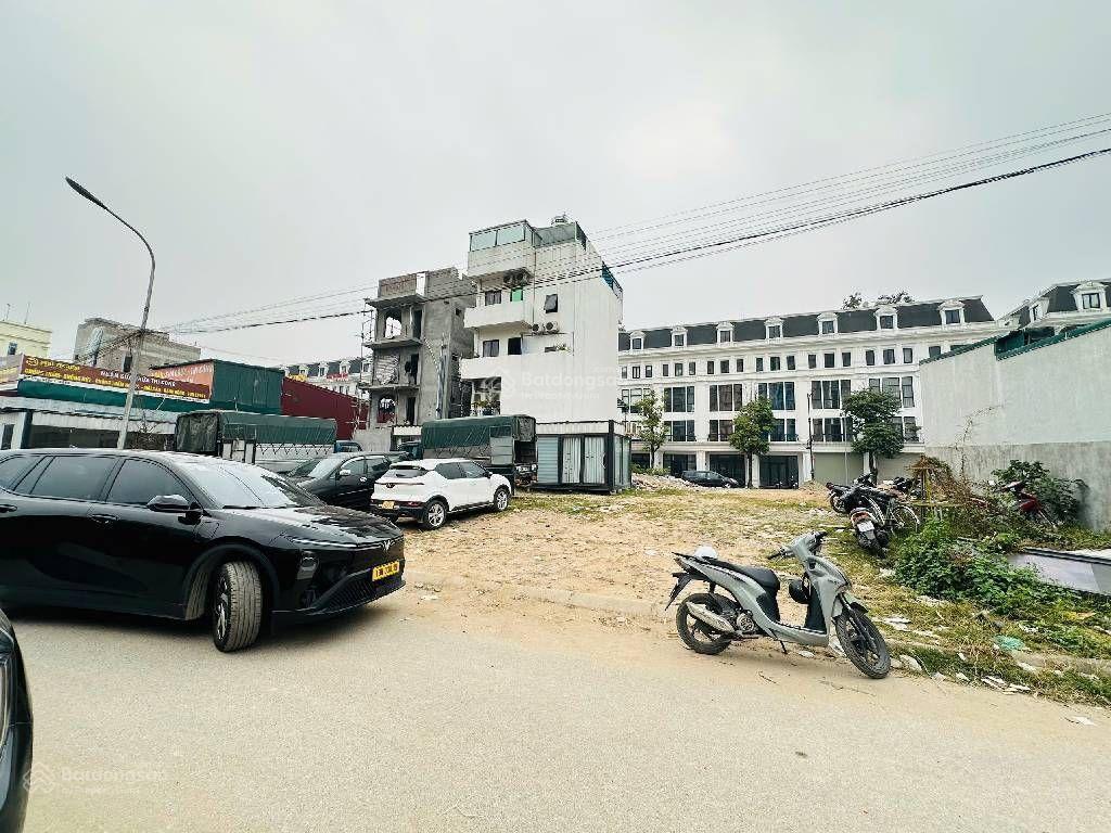 Mảnh đất quá đẹp còn xót lại tại khu đô thị, tân mai ,hoàng mai dt 110m mt 7,9m giá 31,9 tỷ