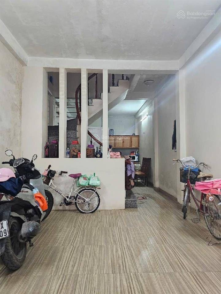Chỉ duy nhất căn nhà ôtô tránh giá đầu tư tại tt văn điển dt 47m x 4 tầng giá 7,9 tỷ