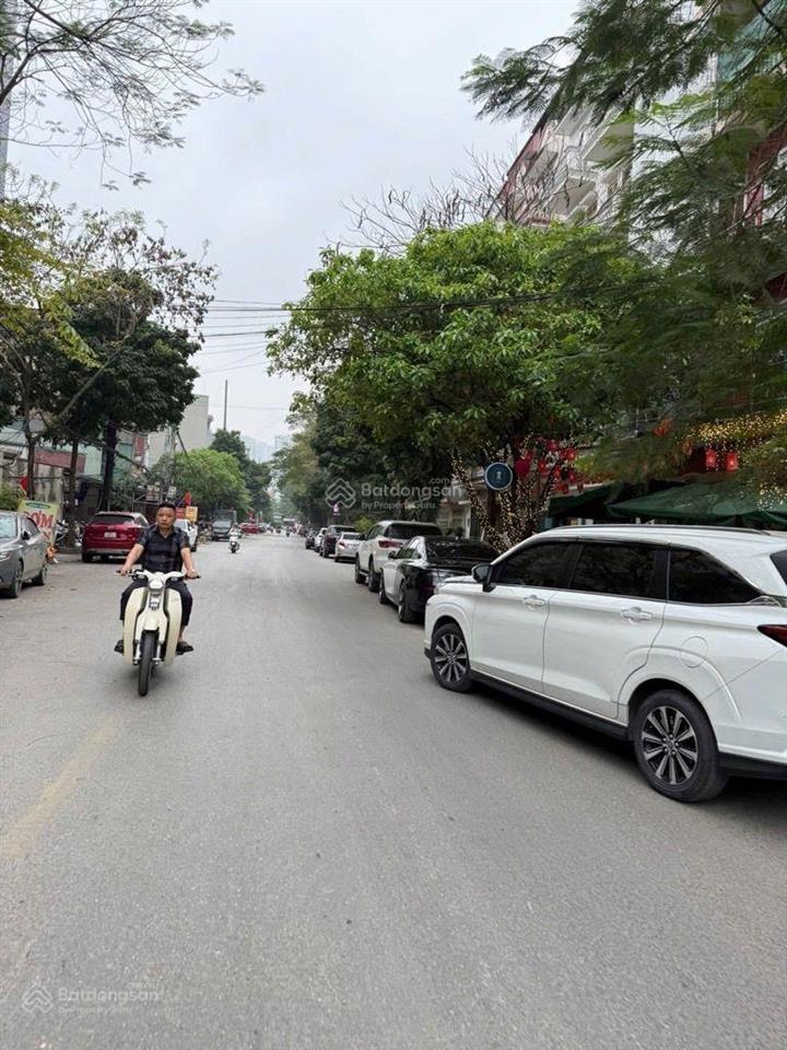 Nhà đẹp như khách sạn thang máy tại đại từ dt 41m x 6 tầng giá 12,8 tỷ
