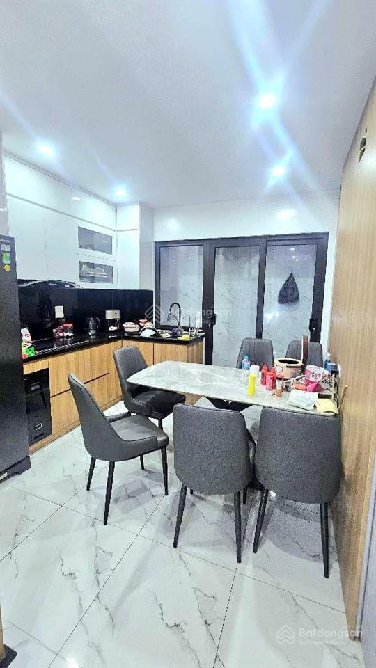 Nhà đẹp như khách sạn tại phố tân mai dt 50m 5 tầng,lô góc, ôtô tránh giá 16,7 tỷ