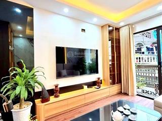 Nhà đẹp như khách sạn tại phố tân mai dt 50m 5 tầng,lô góc, ôtô tránh giá 16,7 tỷ