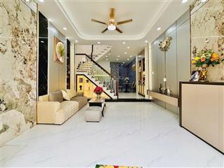 Hàng hiếm ! siêu phẩm nhà đẹp hxh cmt8, p.11 | dt 3,2 x 12m | 5 tầng, thang máy|