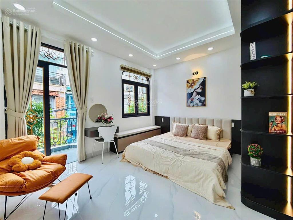 Siêu phẩm cao cấp ! nhà đẹp ở liền hxh cmt8, p.11 | dt 3,2 x 12m 5 tầng, thang máy|