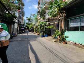 Giá giảm sốc ! nhà hẻm xe hơi lạc long quân, p.5 | dt 11x 20m nở hậu 13m|