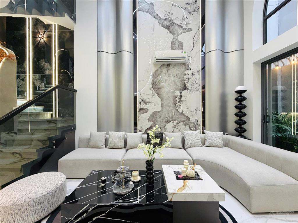 Siêu phẩm view triệu đô |tòa nhà villa chdv đường an dương vương| dt 140m2 5 tầng 8chdv|