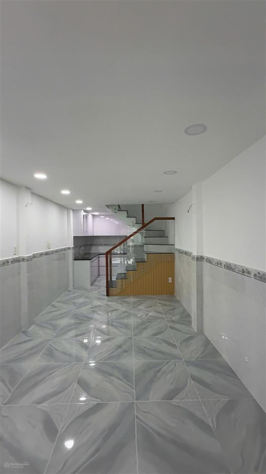 Nhà đẹp ở liền  đường võ văn tần, p. bàn cờ  4 tầng  giá chỉ nhỉnh 7 tỷ!!!