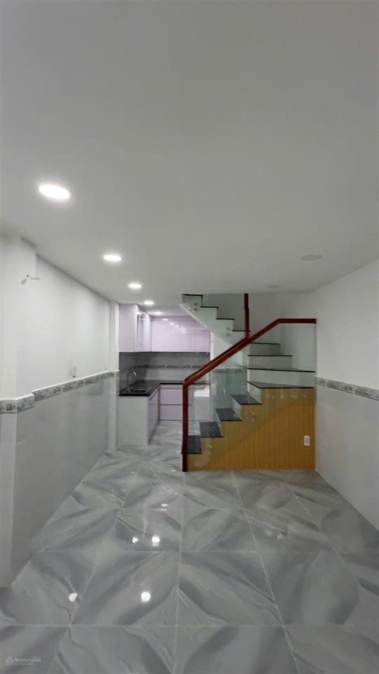 Nhà đẹp ở liền  đường võ văn tần, p. bàn cờ  4 tầng  giá chỉ nhỉnh 7 tỷ!!!