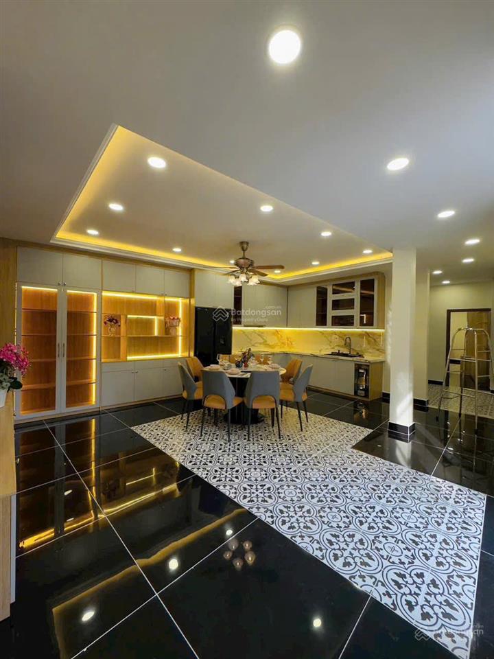 Giá giảm sốc ! nhà mới mặt tiền châu văn liêm lão tử| dt 5 x 12m  6 tầng|
