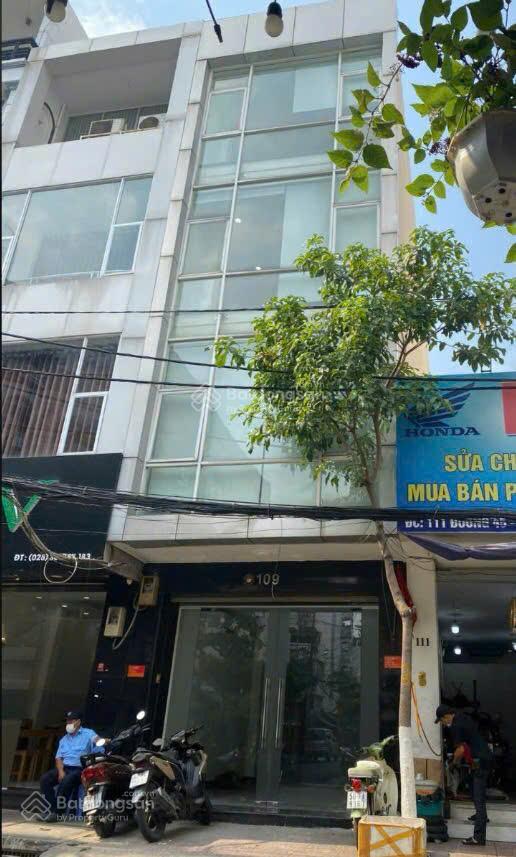 Hàng độc quyền  nhà mặt tiền lê niệm khu vip họ lê, tân phú| dt 4x19m 4 tầng|