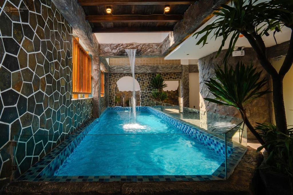 Cho thuê toà căn hộ 2 mặt tiền sơn trà có hồ bơi 16 phòng gần biển mỹ khê