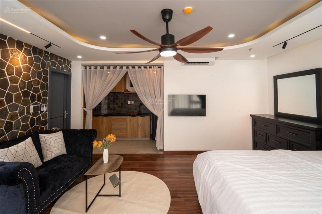 Cho thuê toà căn hộ 2 mặt tiền sơn trà có hồ bơi 16 phòng gần biển mỹ khê