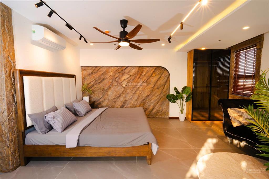 Cho thuê toà căn hộ 2 mặt tiền sơn trà có hồ bơi 16 phòng gần biển mỹ khê