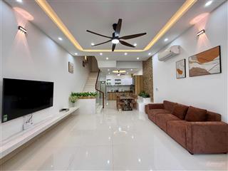 Cho thuê nhà đẹp 3 tầng 4 pn mới nam việt á