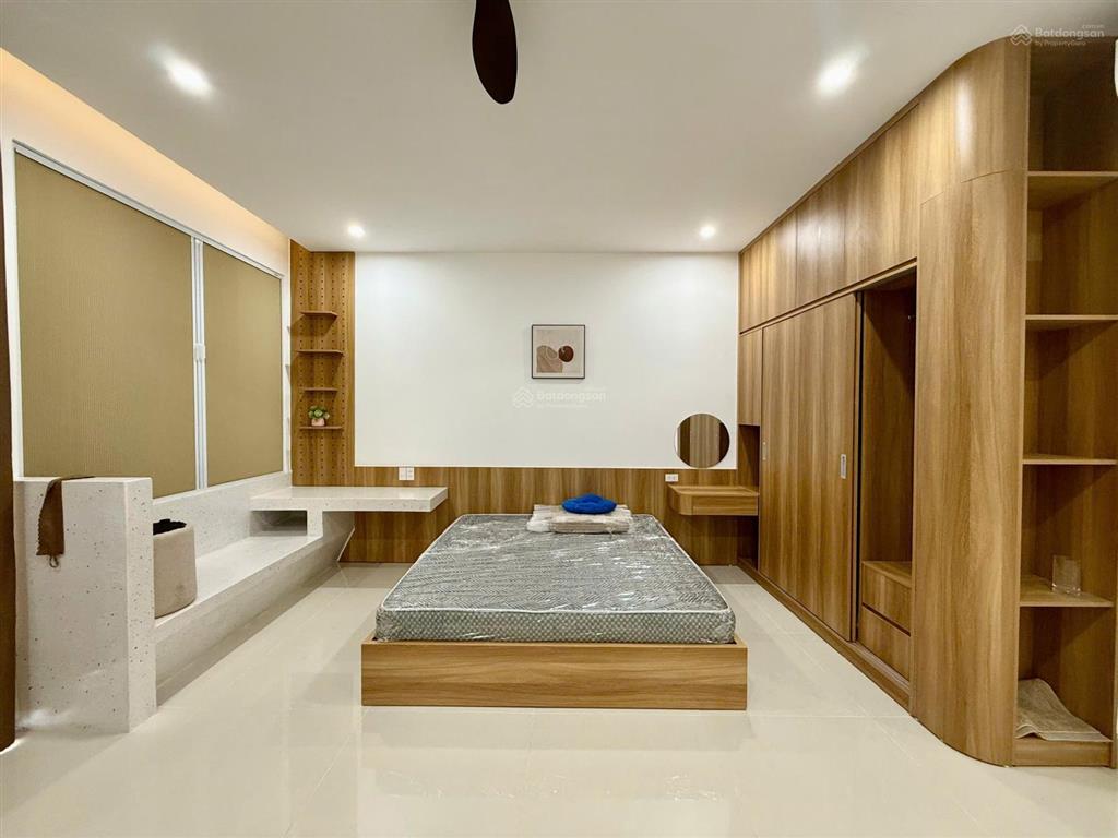 Cho thuê nhà đẹp 3 tầng 4 pn mới nam việt á