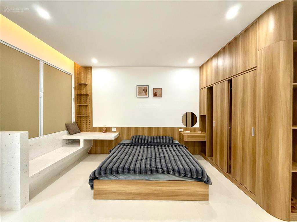 Cho thuê nhà đẹp 3 tầng 4 pn mới nam việt á