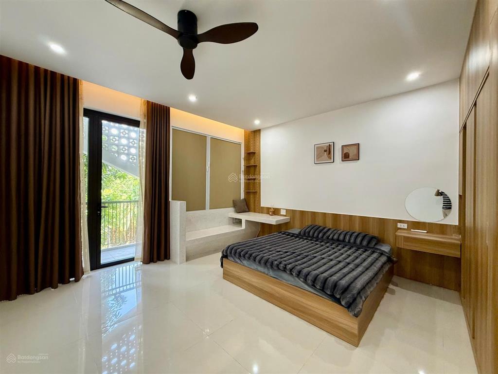 Cho thuê nhà đẹp 3 tầng 4 pn mới nam việt á