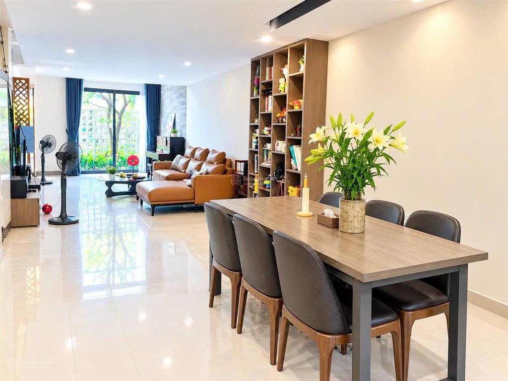 Cho thuê nhà đẹp 2pn khu mỹ an gần sông