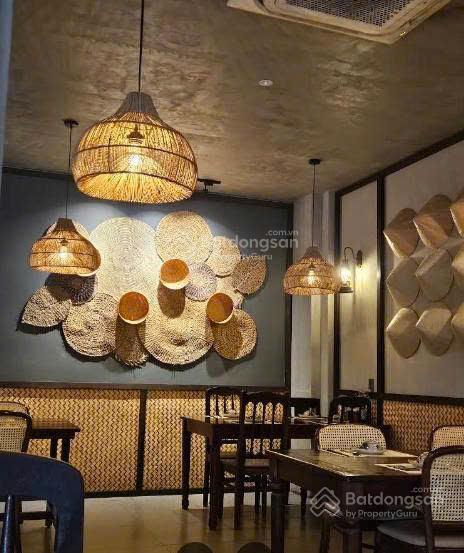 Cho thuê nhà hàng 3 tầng mặt tiền võ nguyên giáp gần an thượng đà nẵng