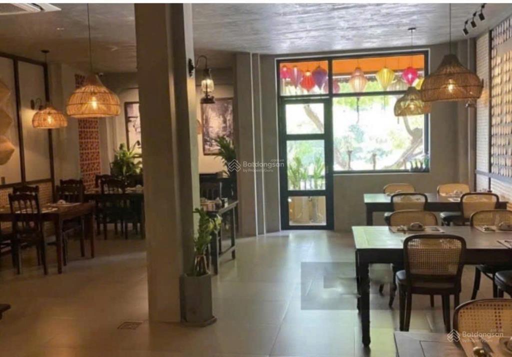 Cho thuê nhà hàng 3 tầng mặt tiền võ nguyên giáp gần an thượng đà nẵng