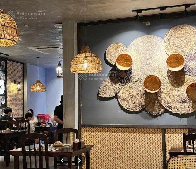 Cho thuê nhà hàng 3 tầng mặt tiền võ nguyên giáp gần an thượng đà nẵng