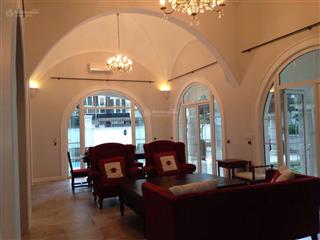 Villa sân vườn khu xuân thủy  khuôn đất 17x30m, cực hiếm tại thảo điền.