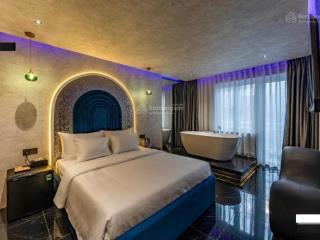 Tòa chdv 50 phòng hxh quận 10 dòng tiền ổn định, giá chỉ 52 tỷ