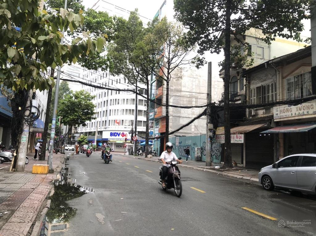 Nhà mặt tiền ngay cmt8, bv mắt tp. dt 11x22m, nở hậu 12m, cn 250m²  giá chỉ hơn 9x tỷ