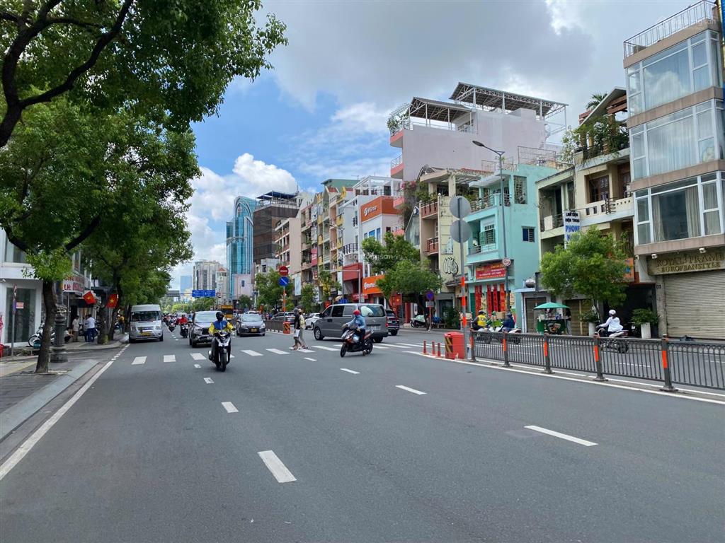Mặt tiền nam kỳ khởi nghĩa, đoạn đẹp 2 chiều. dt 7x29m, 5 tầng. hđt 200tr/1th. giá 100 tỷ tl