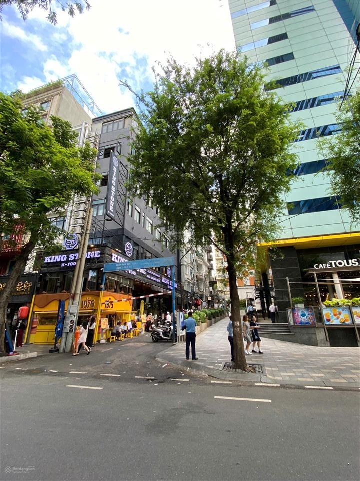 Bán dãy nhà số 8 đường lê thánh tôn, dt 10x25m, cn 229m2. góc 2 mt. hđt 15.000$. giá 380 tỷ