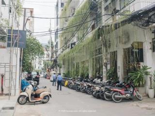 Tòa chdv đường trương quyền, dt 5x20m, nh 6m. xd 6 tầng. khai thác 250~300tr/1th. giá bán 50 tỷ tl