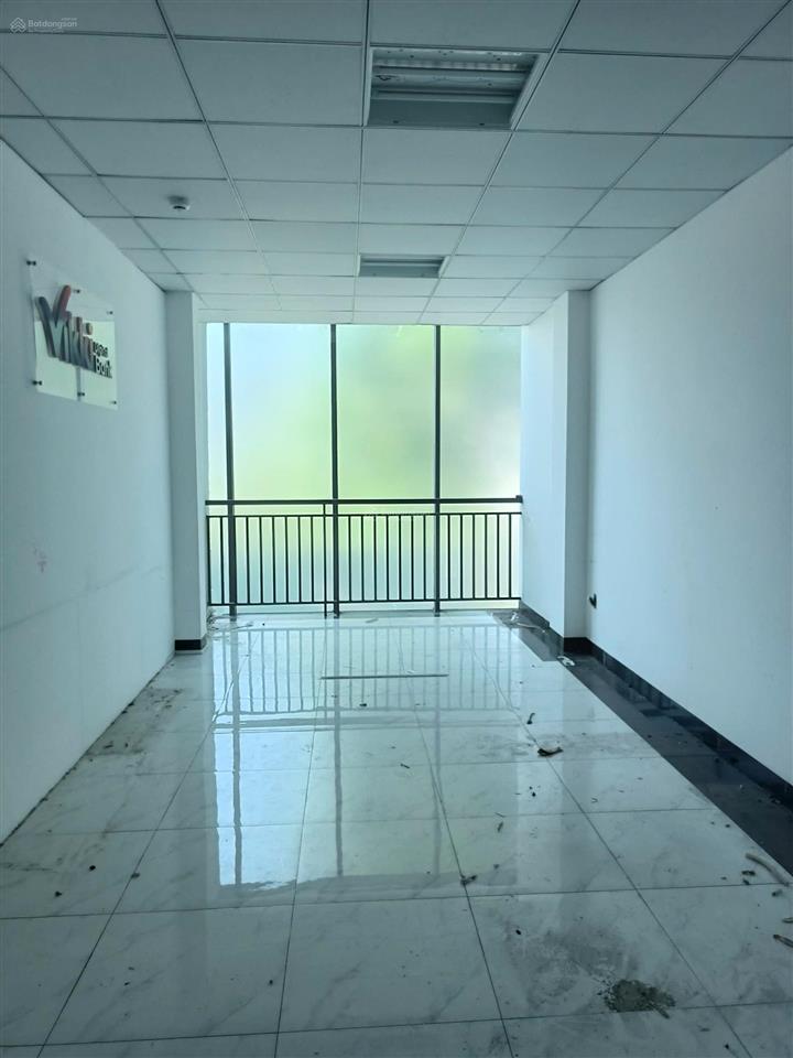 Cho thuê tòa nhà mt 209 nguyễn văn khối, hầm 7 lầu (sd 846m2), giá 70tr/1th