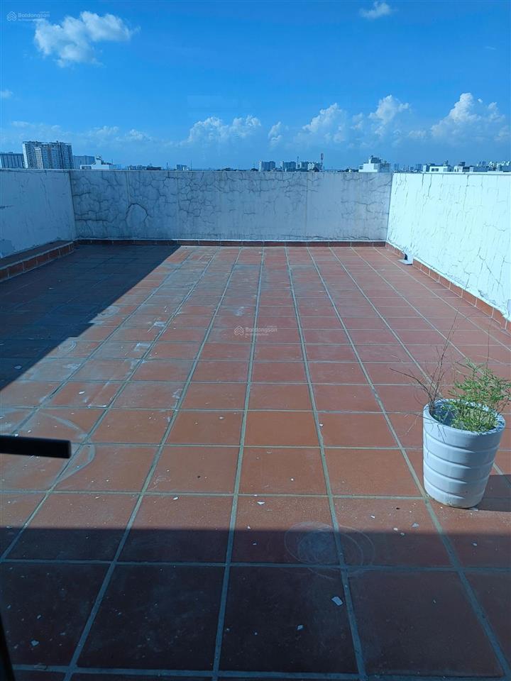 Cho thuê tòa nhà mt 209 nguyễn văn khối, hầm 7 lầu (sd 846m2), giá 70tr/1th