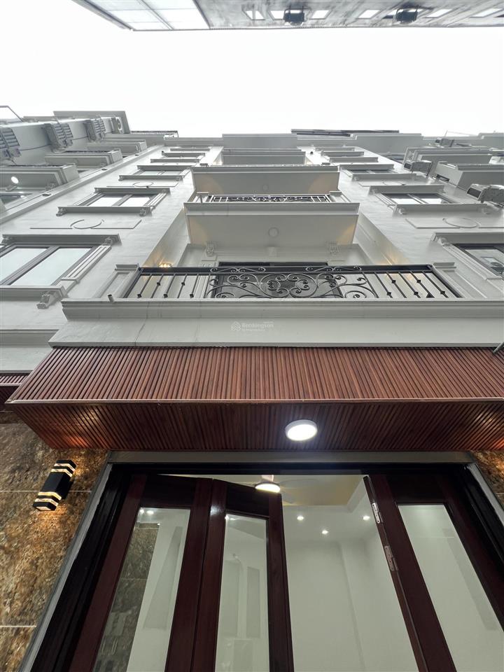 Cần bán nhà tây hồ 38m, 7 tầng thang máy, view hồ tây