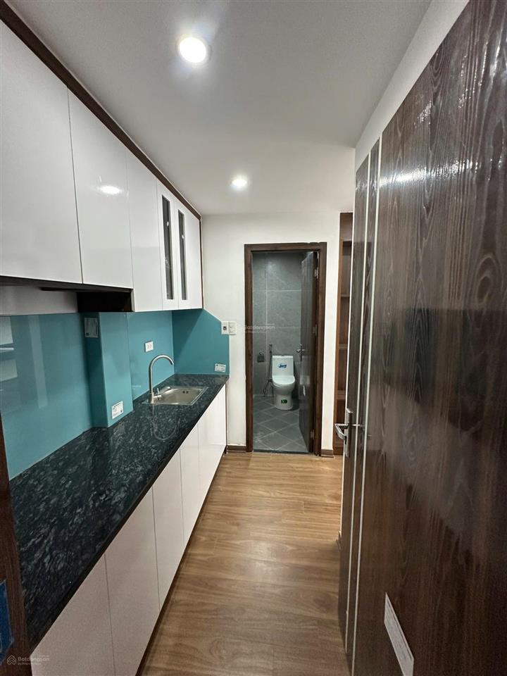 Bán nhà dòng tiền 7 tầng phố tây hồ, đi bộ ra hồ tây, dòng tiền ổn định