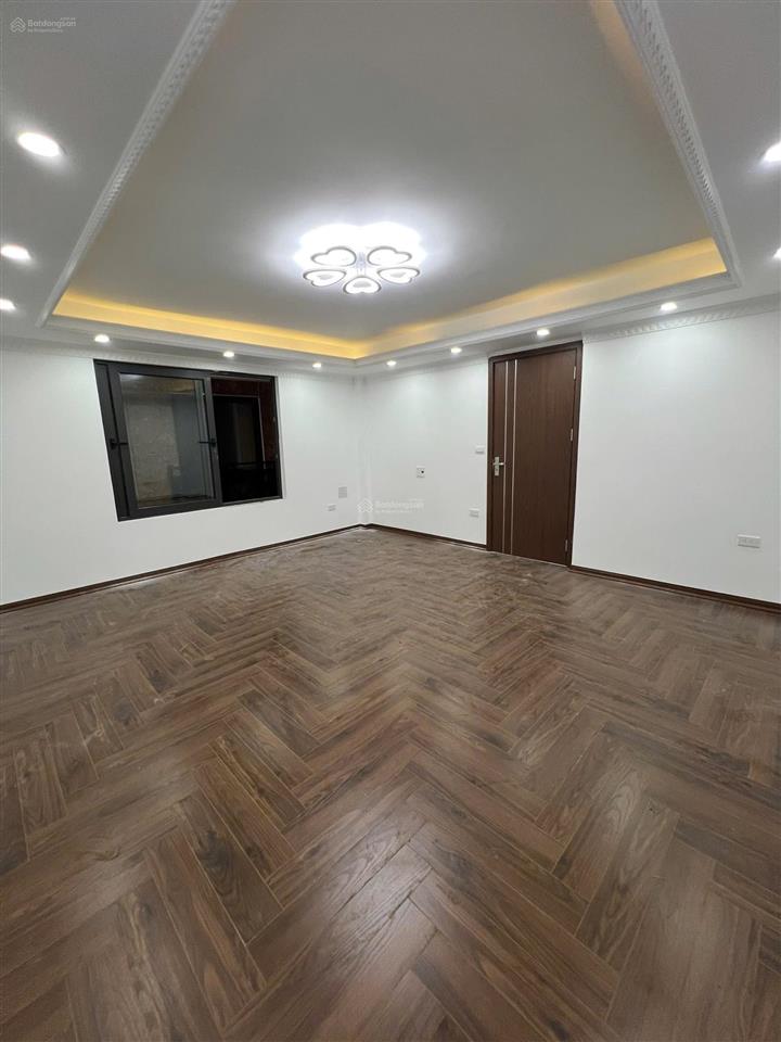 Cần bán nhà thái thịnh xây mới 6 tầng có thang máy