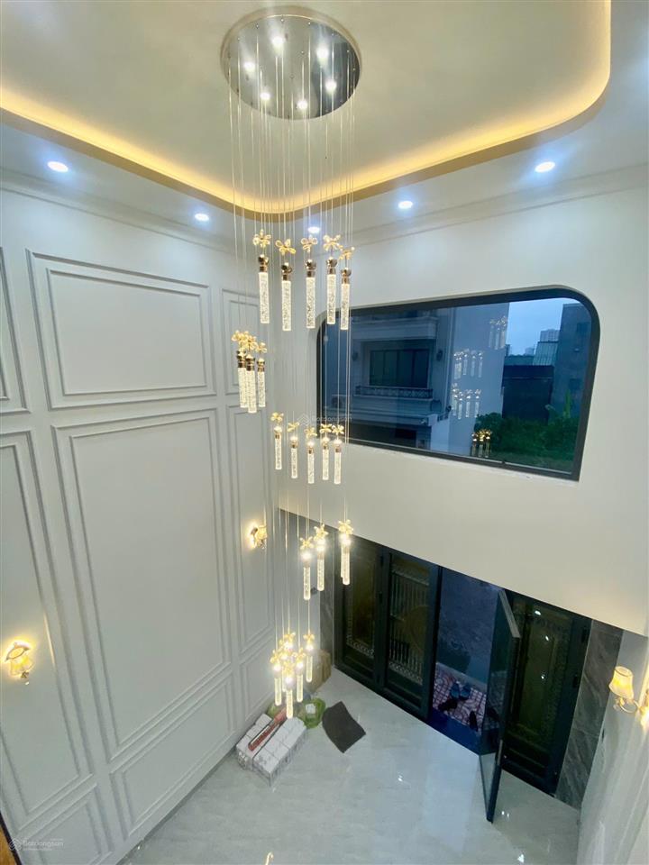 Nhà đẹp hbc  4 tầng  hẻm xe hơi  nhỉnh 7 tỷ