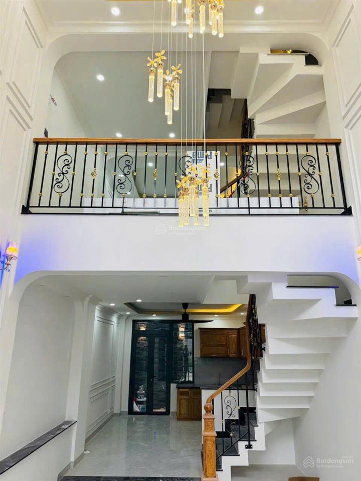 Nhà đẹp hbc  4 tầng  hẻm xe hơi  nhỉnh 7 tỷ