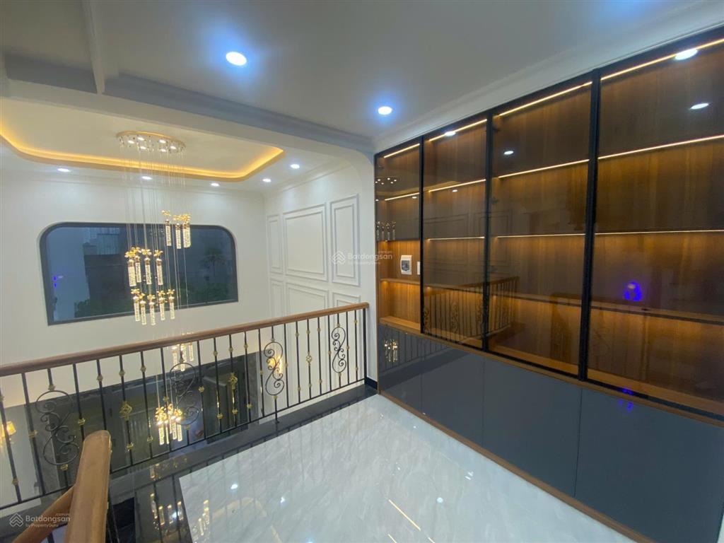 Nhà đẹp hbc  4 tầng  hẻm xe hơi  nhỉnh 7 tỷ