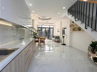 Nhà mới 3 tầng  bưng ông thoàn  phú hữu