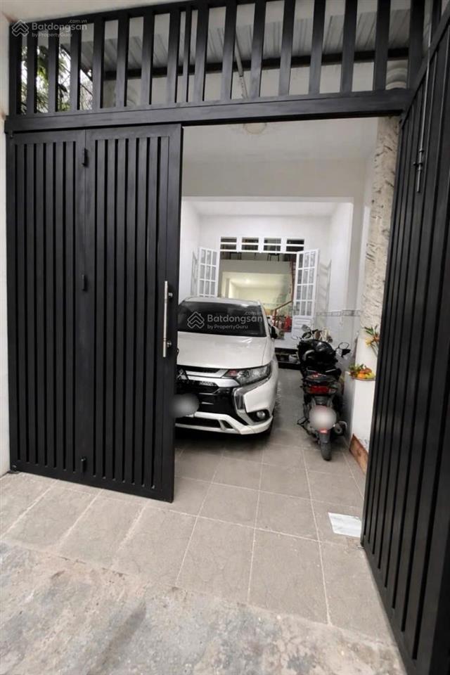 Nhà mới 2 tầng  tnpb  xe hơi ngủ trong sân  hơn 5 tỷ  hàng hiếm