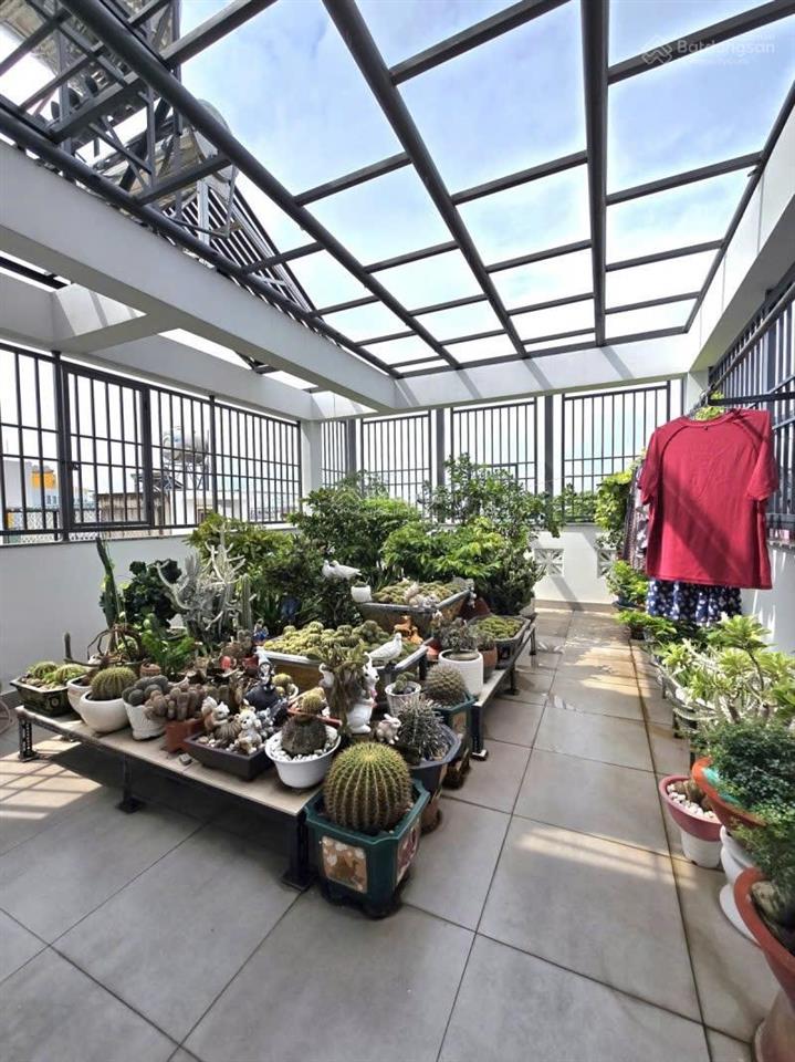 Nhà đẹp  4 tầng  man thiện  10 tỷ