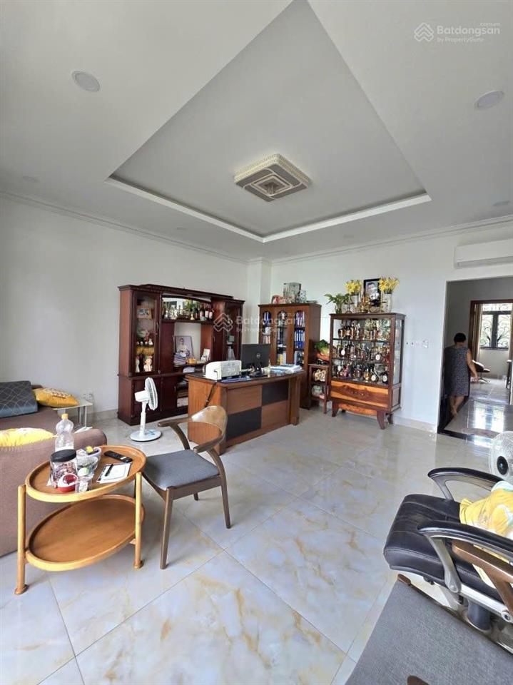 Nhà đẹp  4 tầng  man thiện  10 tỷ