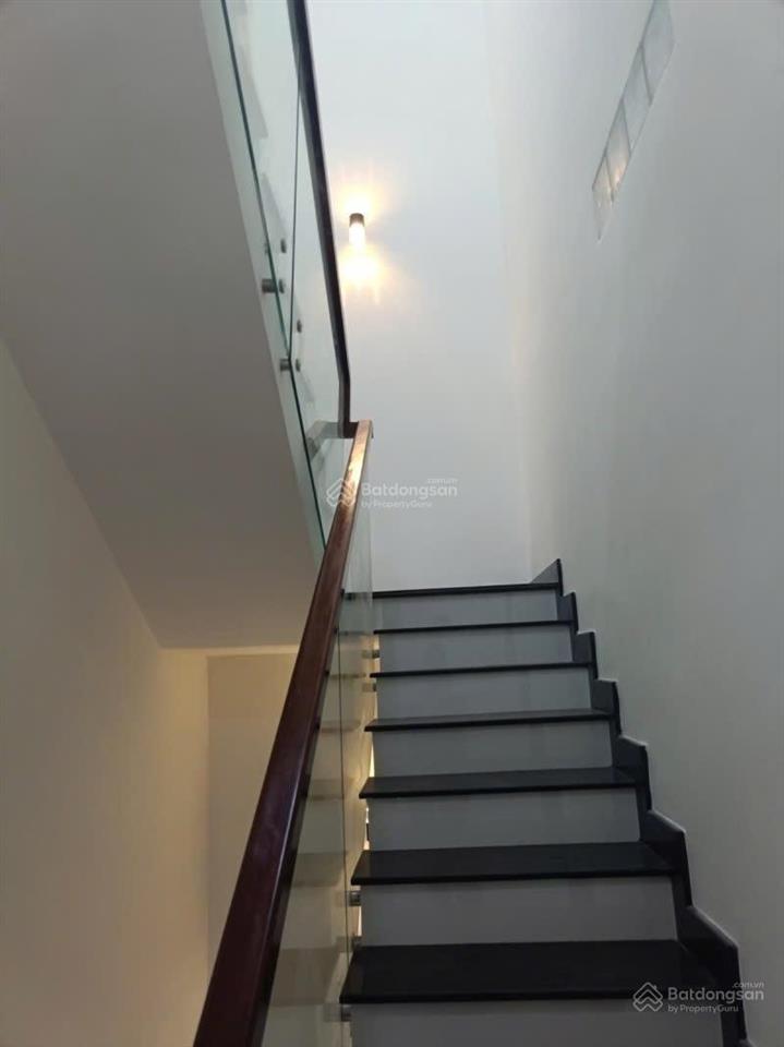 Nhà đẹp  4 tầng  linh đông  hxh  chỉ hơn 8 tỷ