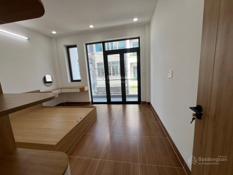 Ngay trung tâm trường thọ  3 tầng  4pn  5wc  hẻm xe tải  nhà mới ở ngay