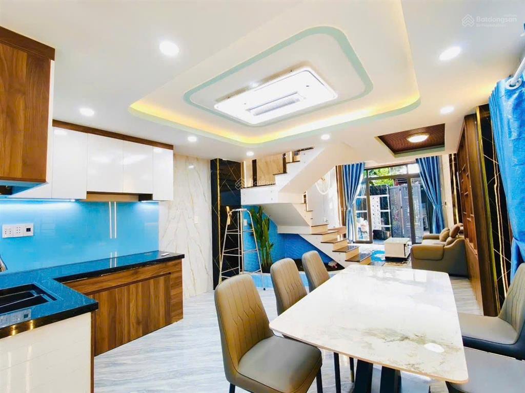 Nhà đẹp  4 tầng  bình chiểu  giá tốt khu vực