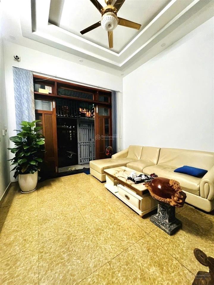 Nhà đẹp  3 tầng  hiệp phú  hẻm xe hơi  chỉ hơn 6 tỷ